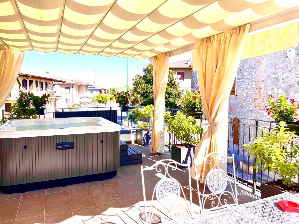 Dimora Di Charme Peschiera Del Garda Apartment Exterior photo
